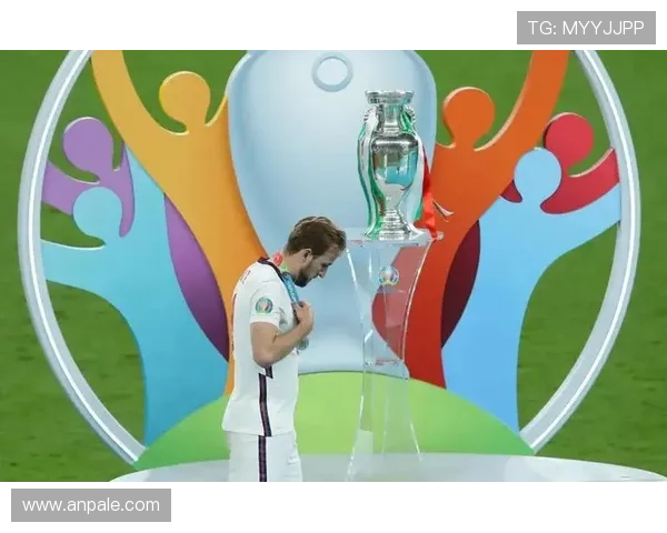 凯恩屡屡与冠军擦肩而过，其个人表现与团队运气的困境何在